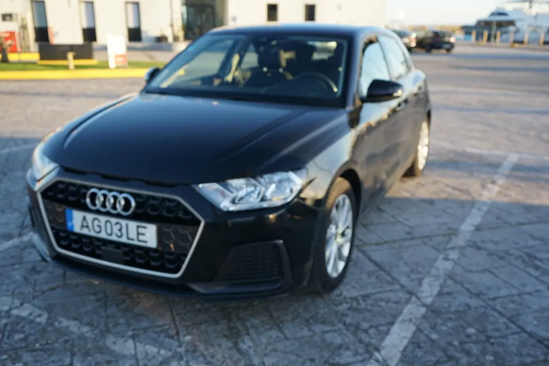 Audi A1 Sportback 2021 - 17000 EUR, 96000 km - AUTO.MOTO.pt - 96000km - foto 1 de 8