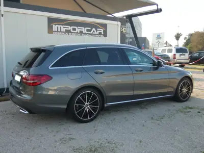 Mercedes-Benz C 220 2018 - 20750 EUR, 299000 km - AUTO.MOTO.pt - 299000km - foto 2 de 27