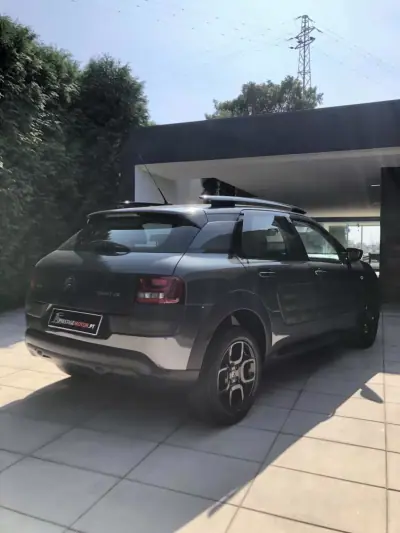 Citroën C4 Cactus 2014 - 9900 EUR, 167000 km - 167000km - foto 6 de 21