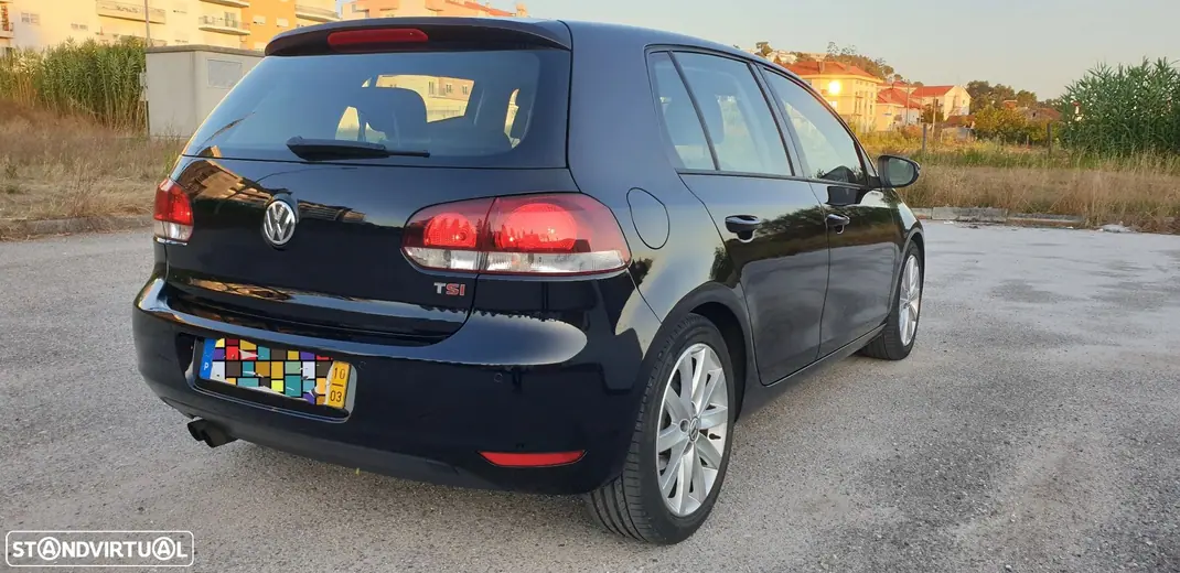 Volkswagen Golf 2010 - 7599 EUR, 185500 km - 185500km - foto 5 de 11