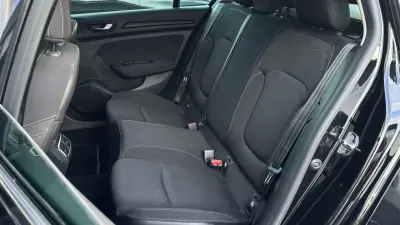 Renault Mégane Sport Tourer 2018 - 12999 EUR, 131021 km - AUTO.MOTO.pt - 131021km - foto 8 de 29