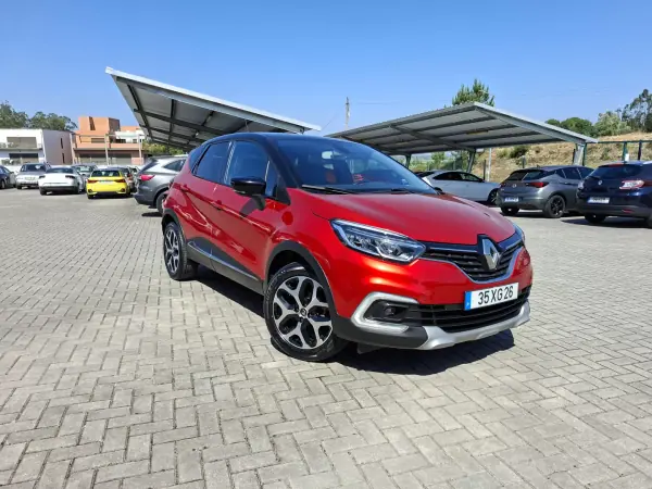 Renault Captur 2019 - 13350 EUR, 79800 km - AUTO.MOTO.pt - 79800km - foto 4 de 27