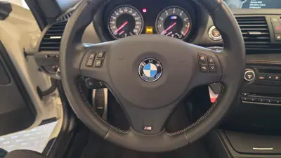 BMW 1M Coupe 2012 - 67500 EUR, 67790 km - AUTO.MOTO.pt - 67790km - foto 44 de 61