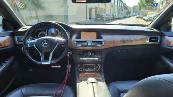 Mercedes-Benz CLS 250 2011 - 21980 EUR, 167559 km - AUTO.MOTO.pt - 167559km - foto 42 de 54