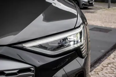 Audi Q8 e-Tron Sportback 2023 - 49900 EUR, 34353 km - AUTO.MOTO.pt - 34353km - foto 8 de 44