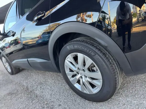 Peugeot 3008 2022 - 18400 EUR, 77978 km - AUTO.MOTO.pt - 77978km - foto 7 de 13