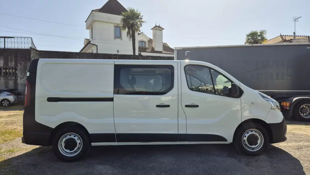 Renault Trafic 2.0 DCI L2 H1 2019 - 24900 EUR, 125914 km - AUTO.MOTO.pt - 125914km - foto 5 de 20
