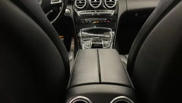 Mercedes-Benz C 43 AMG 2016 - 39990 EUR, 128967 km - AUTO.MOTO.pt - 128967km - foto 50 de 55