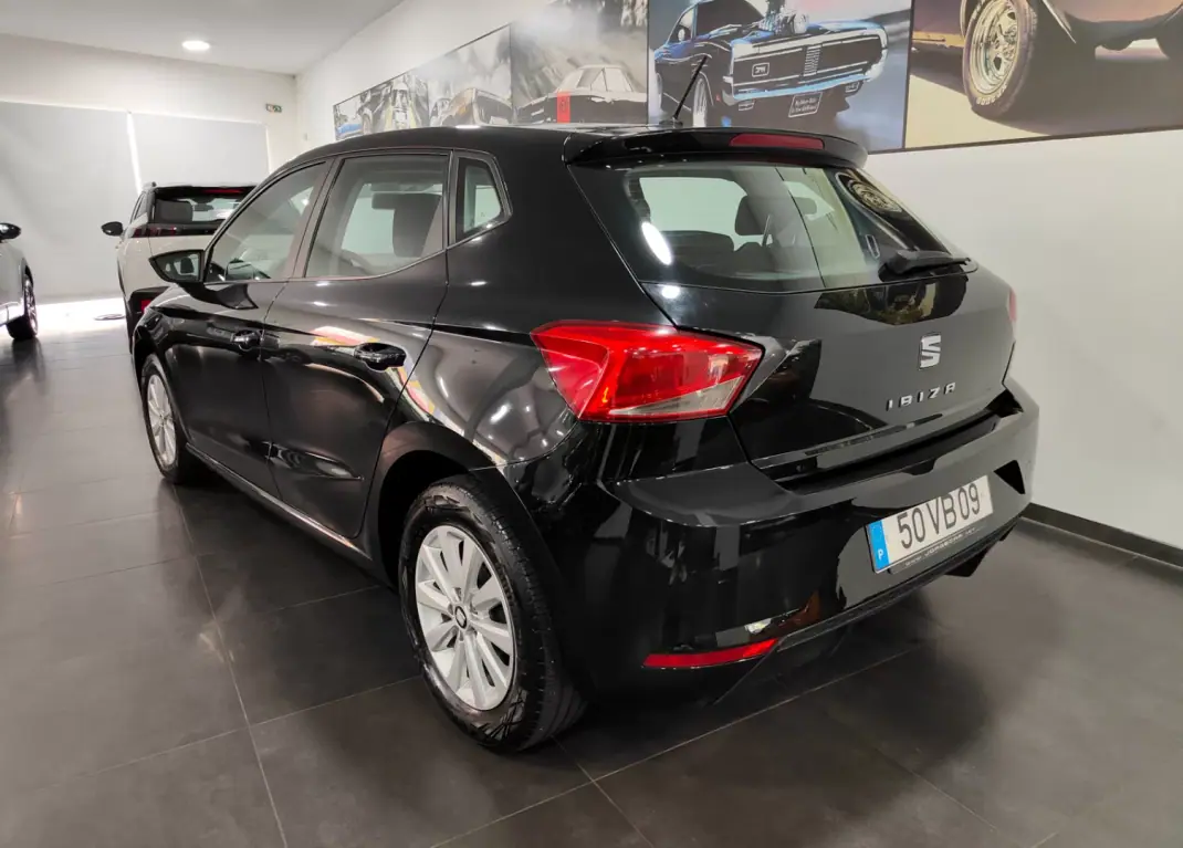 SEAT Ibiza 2018 - 11990 EUR, 150000 km - AUTO.MOTO.pt - 150000km - foto 12 de 30