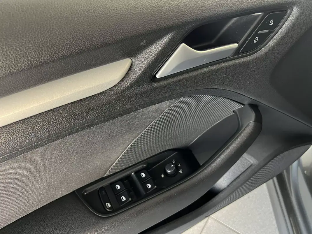 Audi A3 Sportback 2016 - 11900 EUR, 235294 km - AUTO.MOTO.pt - 235294km - foto 19 de 22