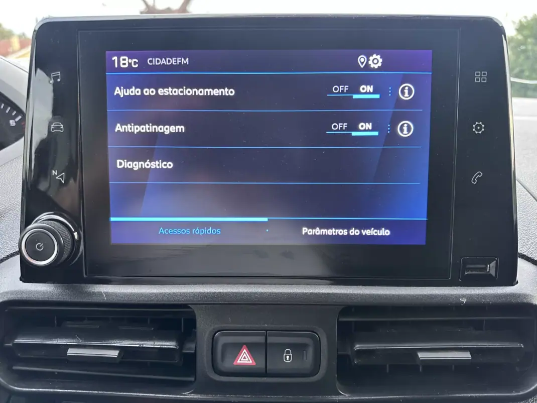 Peugeot Partner 1.5HDI 3lugares 2021 - 11900 EUR, 160000 km - AUTO.MOTO.pt - 160000km - foto 25 de 47