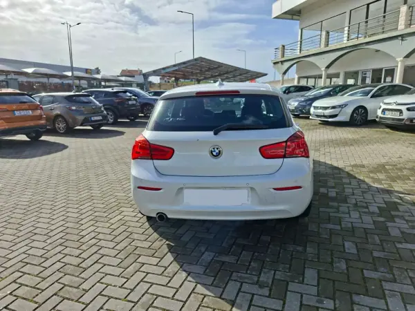 BMW 116 2015 - 17250 EUR, 100547 km - AUTO.MOTO.pt - 100547km - foto 7 de 33
