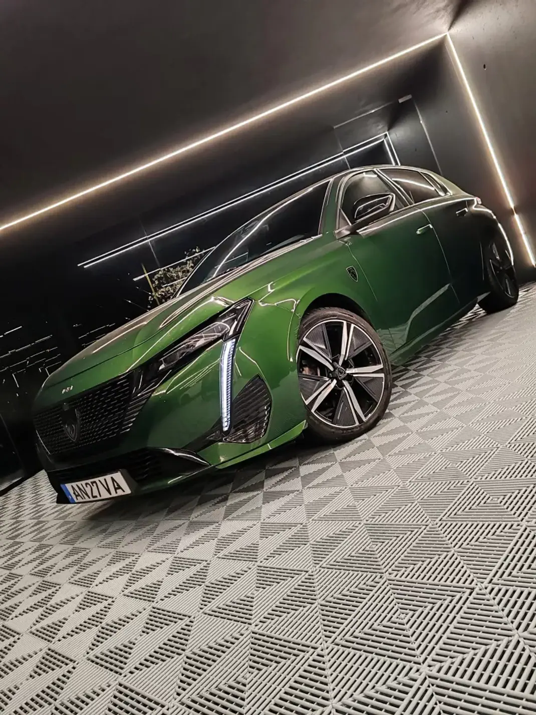 Peugeot 308 2022 - 22750 EUR, 133135 km - AUTO.MOTO.pt - 133135km - foto 7 de 26