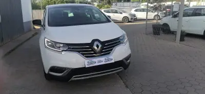 Renault Espace 2019 - 20750 EUR, 188080 km - AUTO.MOTO.pt - 188080km - foto 22 de 30