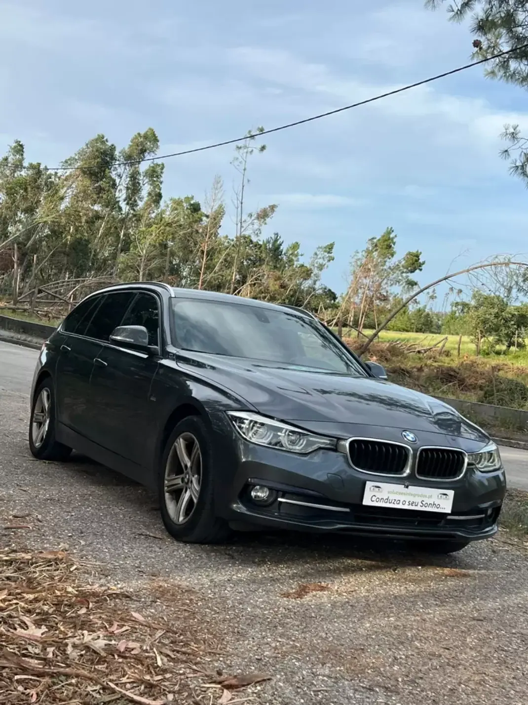 BMW 318 2017 - 18900 EUR, 156599 km - AUTO.MOTO.pt - 156599km - foto 12 de 30