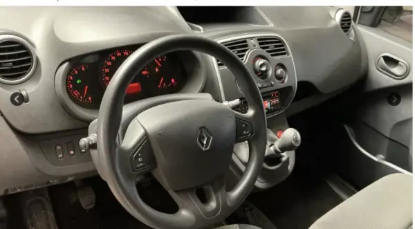 Renault Kangoo 2021 - 13500 EUR, 114002 km - AUTO.MOTO.pt - 114002km - foto 4 de 12