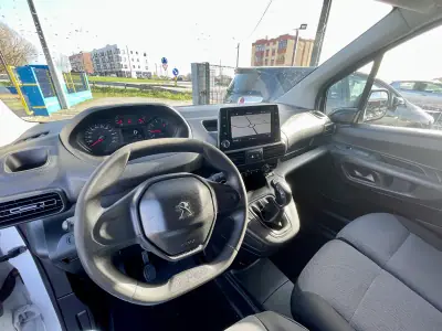 Peugeot Partner 1.5 BlueHDI Premium Longa 2020 - 14250 EUR, 147234 km - AUTO.MOTO.pt - 147234km - foto 18 de 23