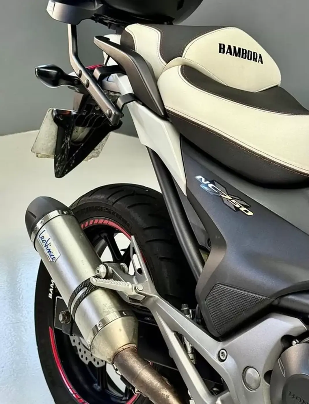 Honda NC750X 2015 - 5950 EUR, 35803 km - 35803km - foto 18 de 27