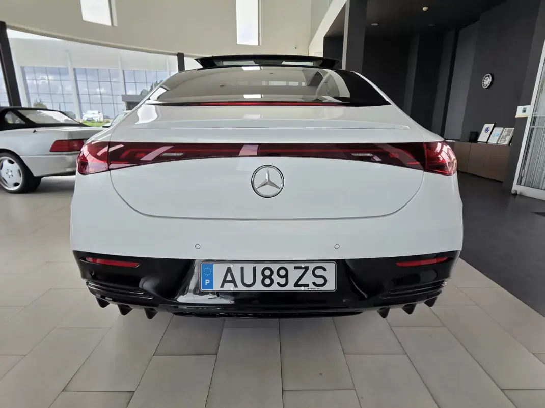 Mercedes-Benz EQE 2022 - 43990 EUR, 74700 km - 74700km - foto 5 de 36