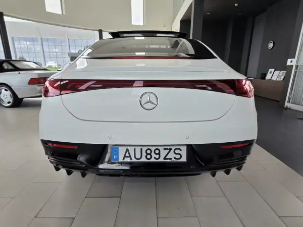 Mercedes-Benz EQE 2022 - 44990 EUR, 74700 km - AUTO.MOTO.pt - 74700km - foto 5 de 36
