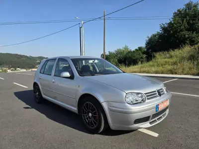 Volkswagen Golf 2003 - 4490 EUR, 200000 km - AUTO.MOTO.pt - 200000km - foto 15 de 15