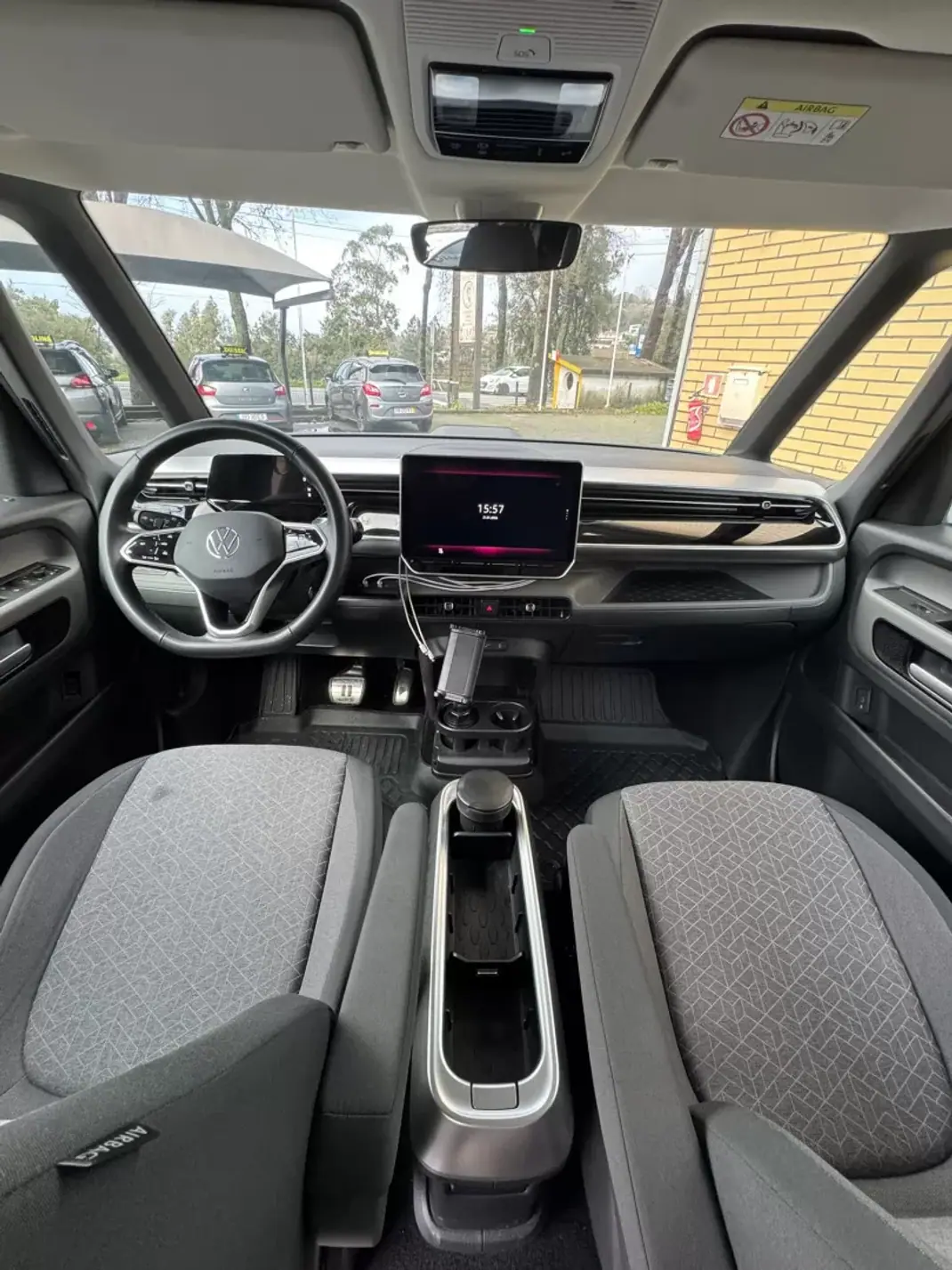 Volkswagen ID.Buzz 2025 - 59700 EUR, 15500 km - AUTO.MOTO.pt - 15500km - foto 14 de 14