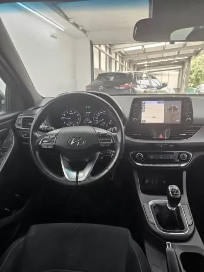Hyundai i30 SW 2018 - 12950 EUR, 117053 km - AUTO.MOTO.pt - 117053km - foto 35 de 41