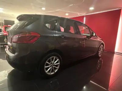 BMW 216 Active Tourer 2019 - 16750 EUR, 141064 km - AUTO.MOTO.pt - 141064km - foto 7 de 24