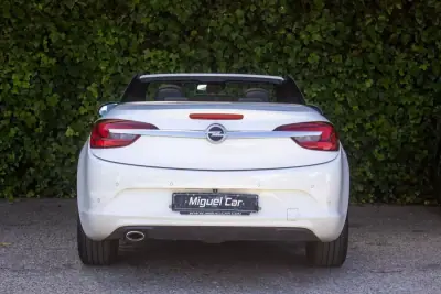 Opel Cascada 2014 - 14900 EUR, 180000 km - AUTO.MOTO.pt - 180000km - foto 10 de 17