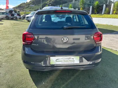 Volkswagen Polo 2018 - 17990 EUR, 58112 km - AUTO.MOTO.pt - 58112km - foto 5 de 13