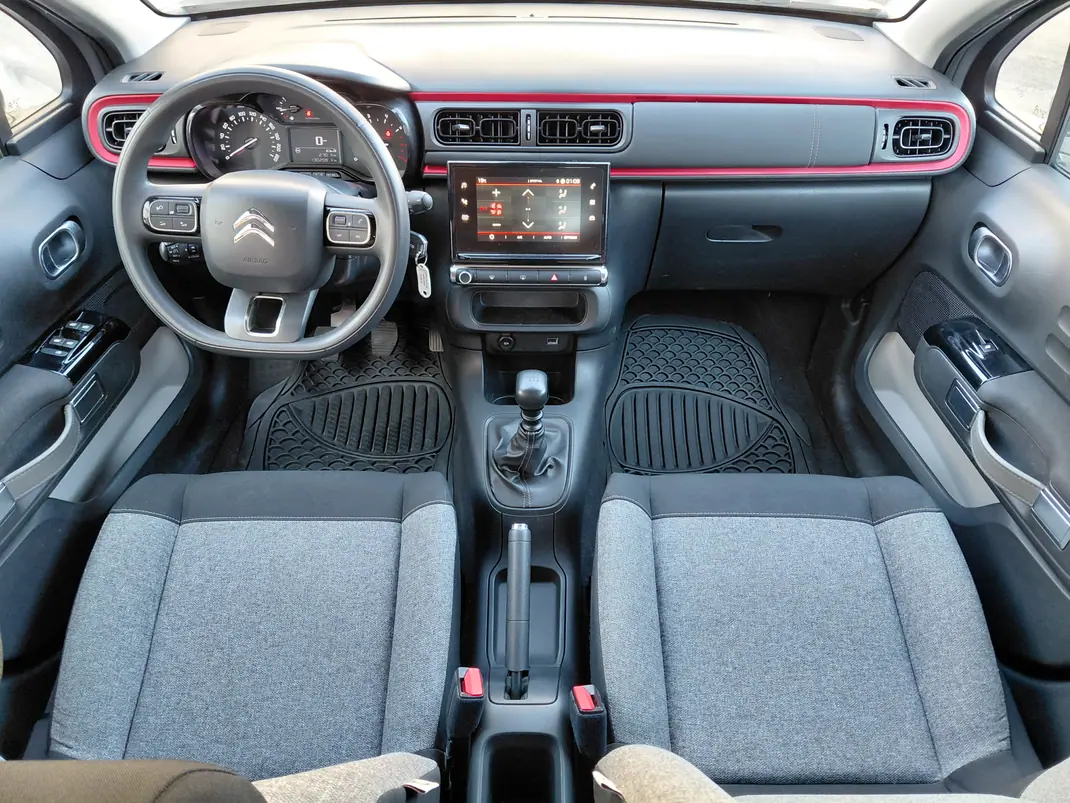 Citroën C3 2021 - 13500 EUR, 130000 km - AUTO.MOTO.pt - 130000km - foto 9 de 14