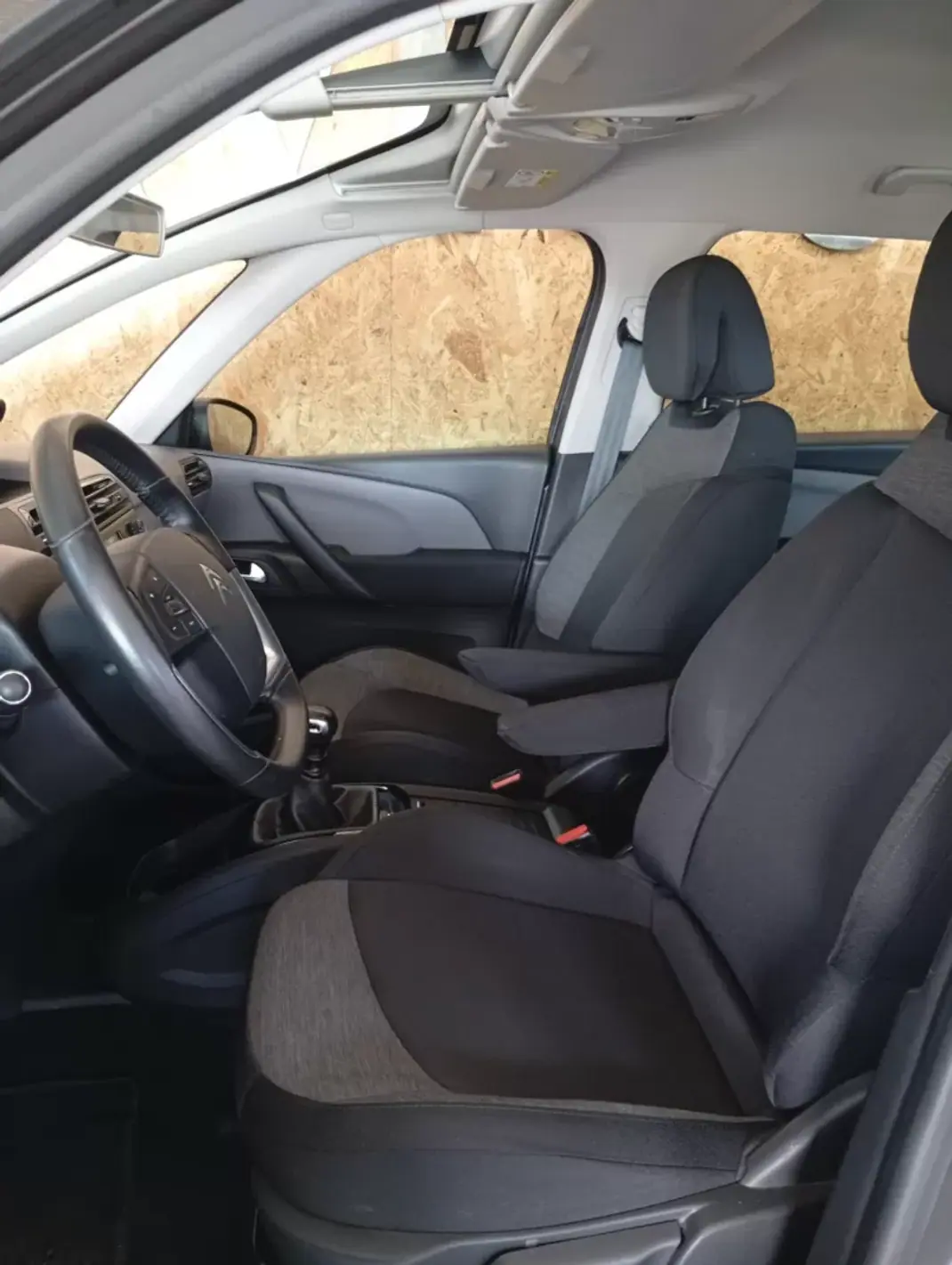 Citroën C4 Spacetourer 2021 - 18900 EUR, 81600 km - AUTO.MOTO.pt - 81600km - foto 15 de 20