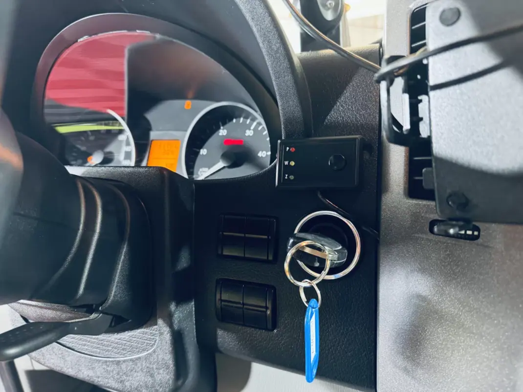 Mercedes-Benz Sprinter 2015 - 15990 EUR, 231751 km - 231751km - foto 30 de 32