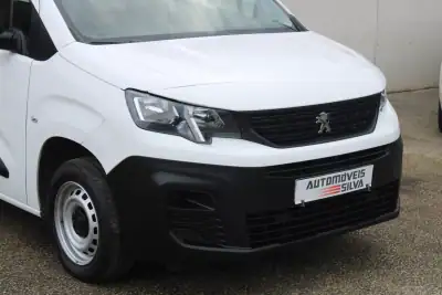Peugeot Partner 1.5 BlueHDI Premium Longa 2021 - 14250 EUR, 105000 km - AUTO.MOTO.pt - 105000km - foto 5 de 22