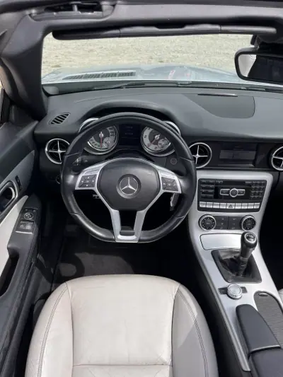 Mercedes-Benz SLK 250 2012 - 31950 EUR, 51100 km - AUTO.MOTO.pt - 51100km - foto 11 de 32