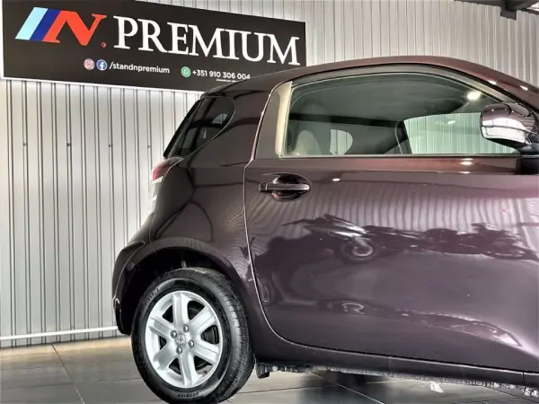 Toyota iQ 2009 - 7750 EUR, 167000 km - AUTO.MOTO.pt - 167000km - foto 6 de 32