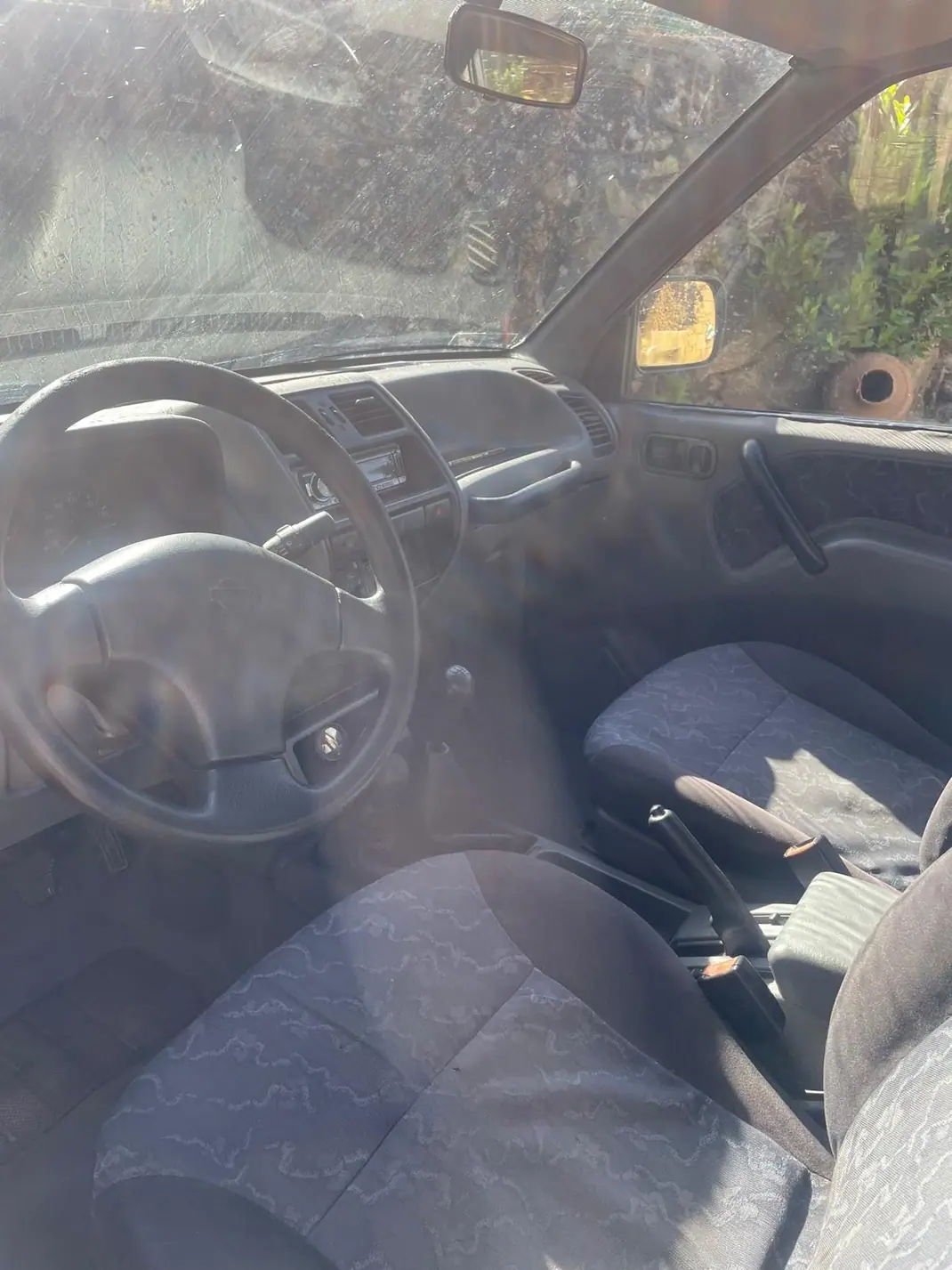 Nissan Terrano II 1999 - 12000 EUR, 300000 km - 300000km - foto 6 de 8
