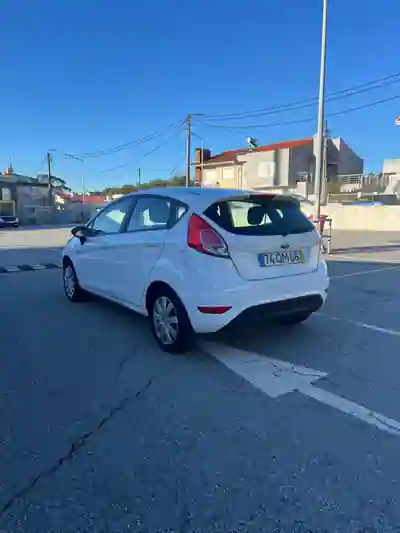 Ford Fiesta 2015 - 5490 EUR, 150000 km - 150000km - foto 6 de 13