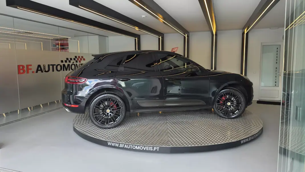 Porsche Macan 2014 - 33900 EUR, 211992 km - AUTO.MOTO.pt - 211992km - foto 7 de 58