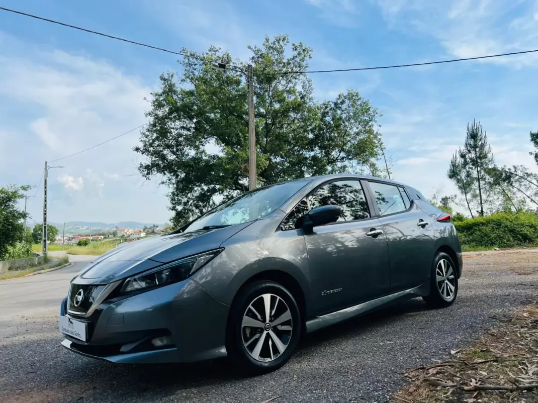 Nissan Leaf 2019 - 14750 EUR, 56425 km - AUTO.MOTO.pt - 56425km - foto 15 de 40