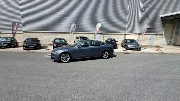 Audi A5 Sportback 2016 - 22500 EUR, 159375 km - AUTO.MOTO.pt - 159375km - foto 12 de 56