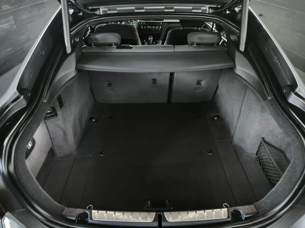 BMW 420 Gran Coupé 2017 - 19950 EUR, 213000 km - AUTO.MOTO.pt - 213000km - foto 54 de 55