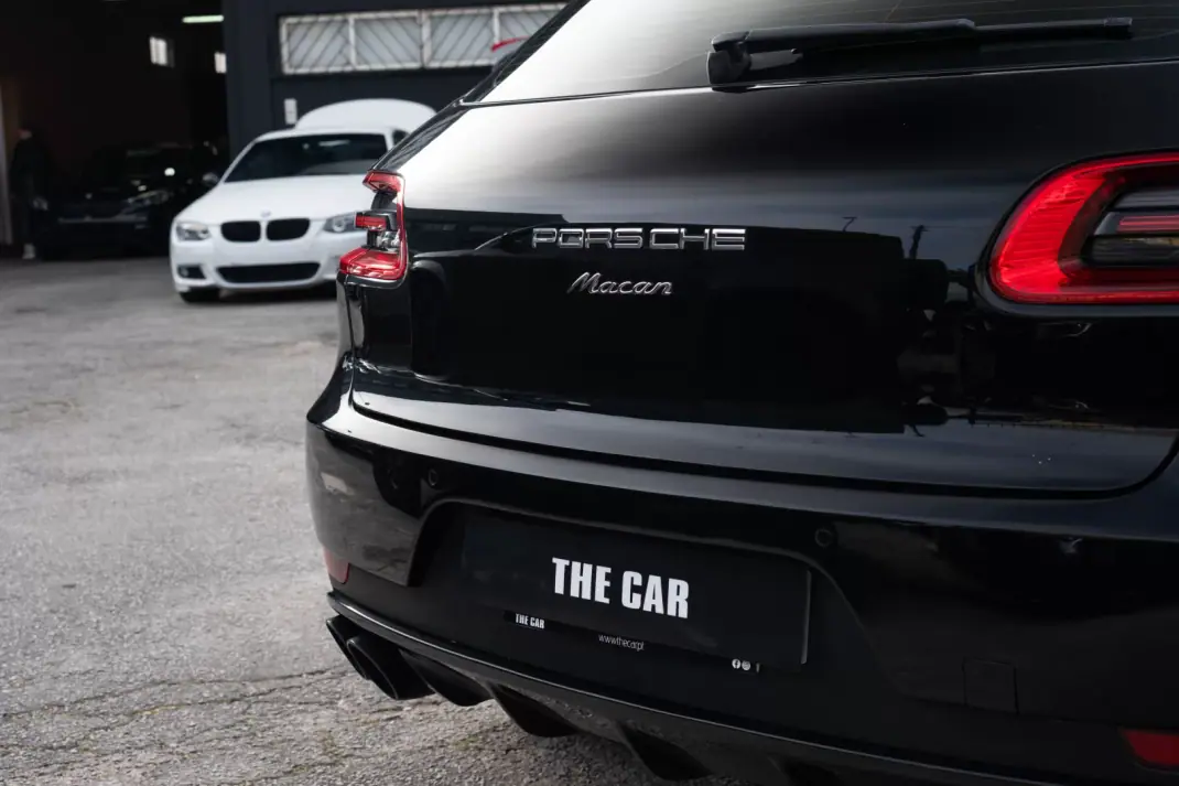 Porsche Macan 2014 - 35600 EUR, 199000 km - AUTO.MOTO.pt - 199000km - foto 23 de 47