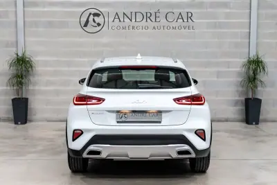 Kia XCeed 2022 - 22450 EUR, 15890 km - AUTO.MOTO.pt - 15890km - foto 8 de 51