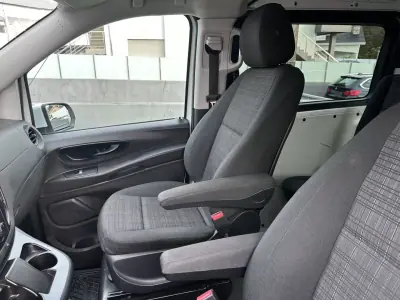 Mercedes-Benz Vito Tourer 2020 - 29900 EUR, 225000 km - AUTO.MOTO.pt - 225000km - foto 19 de 33