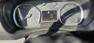 Peugeot 2019 - 16900 EUR, 130000 km - AUTO.MOTO.pt - 130000km - foto 9 de 11