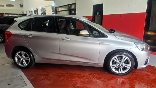 BMW 216 Active Tourer 2016 - 14890 EUR, 92637 km - AUTO.MOTO.pt - 92637km - foto 4 de 55