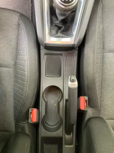 Renault Clio 2020 - 13890 EUR, 145621 km - AUTO.MOTO.pt - 145621km - foto 13 de 20