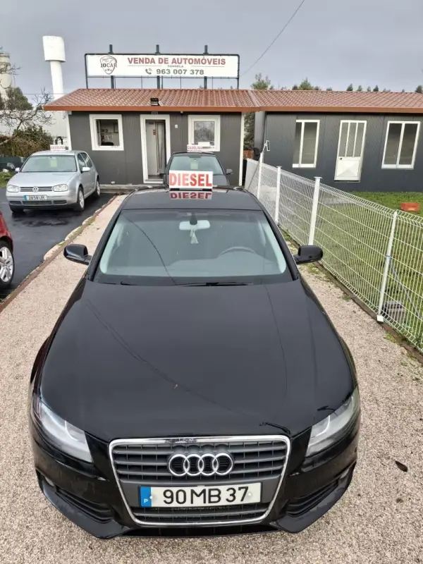 Audi A4 2011 - 11950 EUR, 141223 km - AUTO.MOTO.pt - 141223km - foto 2 de 13