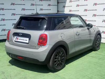 MINI Cooper 2017 - 12500 EUR, 173200 km - AUTO.MOTO.pt - 173200km - foto 10 de 25
